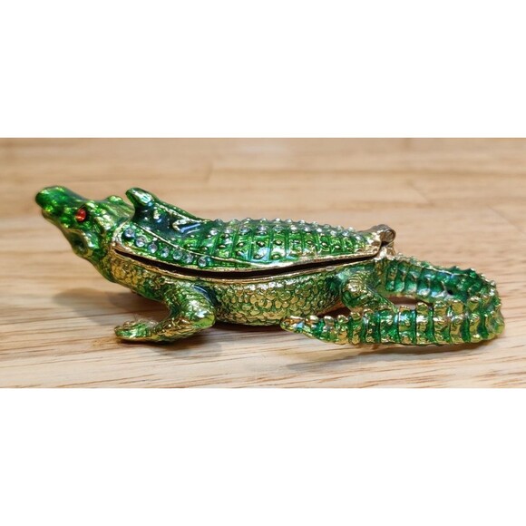 Jeweled Enamel Metal Green Alligator Jewelry Trinket Box w/Hinged Magnetic Lid - Picture 6 of 8